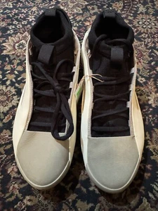 Adidas Harden Volumen 8 Talla 13 Gris Pluma/Marfil-Negro IG6649 Nuevo Sin Caja - Imagen 1 de 5