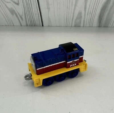 IVAN - Thomas & Friends Take Along Adventures Diecast Push Along Train gancho Foto 1 de 4