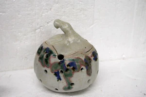 Signed Vintage Garlic Keeper with lid CLOUDS Art Pottery Handmade FOLSOM, CA - Picture 1 of 11