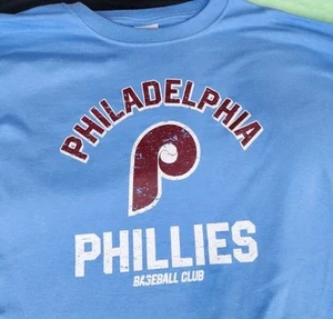 Philadelphia Phillies T-shirt Size Medium Throwback PHILLIES SHIRT - Picture 1 of 7