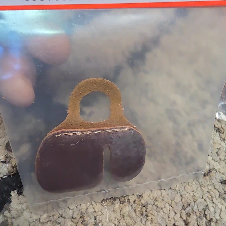 CAJUN ARCHERY SHOOTING TAB (SIZE large) - Image 1 of 4