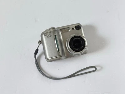 Nikon COOLPIX 4300 4.0MP Digital Camera - Silver - Image 1 of 4
