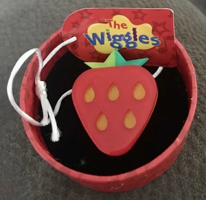 ERST WILDER THE WIGGLES FRUIT SALAD STRAWBERRY - NEW IN BOX - RETIRED - Bild 1 von 3