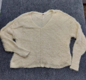 Free People Sweater Womens Small Cream Icing Fuzzy V Neck Pullover Cozy Stretchy - Picture 1 of 10