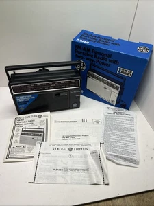 Vintage NOS GE General Electric FM/AM tragbares Radio mit 2-Wege-Stromversorgung 7-2660 im Karton - Bild 1 von 24