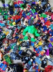 Lego Superhero DC Marvel Random Minifigure Bling Bag Genuine Lot Of 4 - Picture 1 of 1