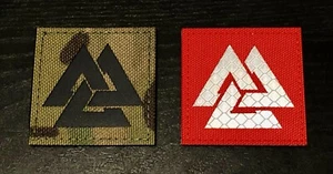 2 Patches Valknut Rune Toppe + Adesivi Special Force Viking Unit Softair Nordic - Picture 1 of 7