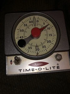 Master Time-O-Lite - M-72 - Glow In The Dark Photo Timer - Picture 1 of 2
