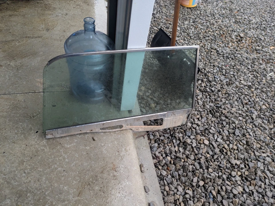 Puerta del conductor izquierda ventana puerta cristal 1964 1965 1966 Ford Thunderbird 64 65 '66 Foto 1 de 1