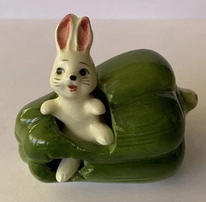 FAB VINTAGE c1960s KITSCH RETRO BUNNY RABBIT IN A GREEN PEPPER ORNAMENT JAPAN - Picture 1 of 6