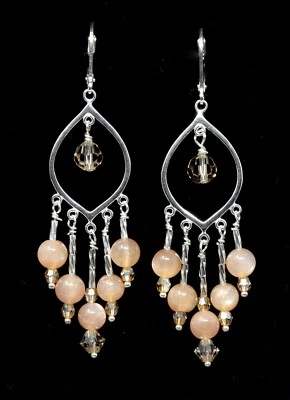 ¡Pendientes araña de plata esterlina y piedra lunar melocotón AAA y cristal Swarovski™! Foto 1 de 2