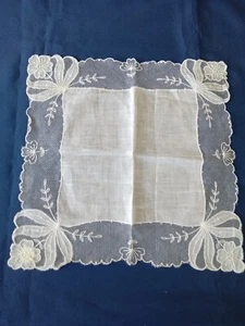 Desco Vintage Ladies Handkerchief Austria Linen Cotton Lace Hanky Hankie Bride - Picture 1 of 3