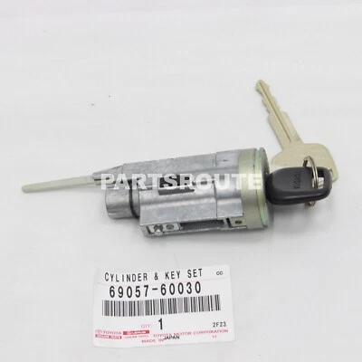 Toyota Land Cruiser 1991-1997 Ignition Switch Cylinder Key Lock Set OEM Genuine - Image 1 of 2