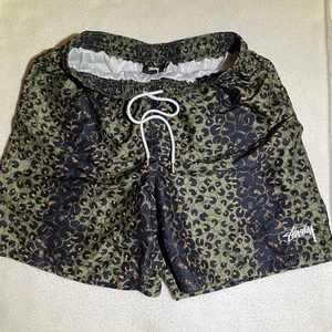 Stussy Swim Trunks Leopard Print Mens Size Small Mesh Lined Pockets - Picture 1 of 9