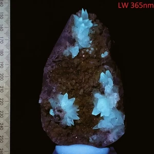Calcite fluorescent & phosphorescent crystal cluster mineral specimen 0.28kg - Picture 1 of 10