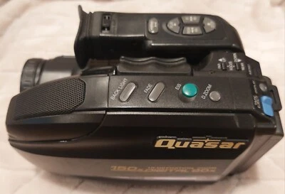 QUASAR VM-D51  VHS-C 150X DIGITAL 20X ZOOM CAMCORDER W/ Battery - Not Tested  - Image 1 of 4