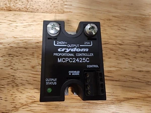 Controlador proporcional Crydom relé de estado sólido industrial MCPC2425C - Imagen 1 de 3