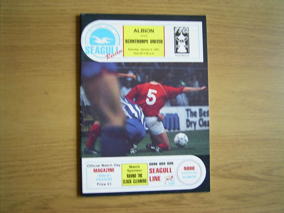 BRIGHTON HOVE ALBION v SCUNTHORPE UNITED FA Cup R3 1990-91 at Goldstone Ground - Image 1 of 1