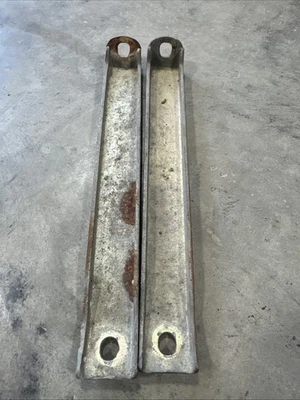 Кронштейны для заднего крыла Honda ATC 200 м 1984  - Изображение 1 из 4