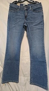 Levi's 545 Jeans Misses Size 10M Mid Wash Blue Stretch Denim Low Rise Boot Cut - Picture 1 of 13