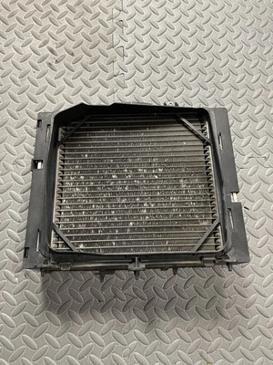 Enfriador radiador auxiliar secundario izquierdo BMW F06 F10 F12 F13 M5 M6 12-19 FABRICANTE DE EQUIPOS ORIGINALES Foto 1 de 4