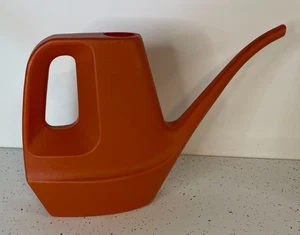 Vintage Retro Mid Century Orange Rubbermaid 1 3/4 QT Watering Can #3142 - Picture 1 of 9