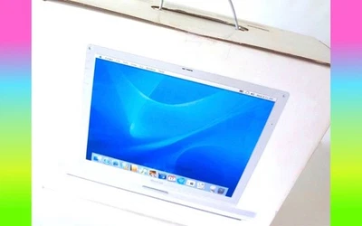 iBook G4  14 inch 1.33GHz 60GB HD "BOXED" 2005 + Working Well COLECTIBLE - Image 1 of 4
