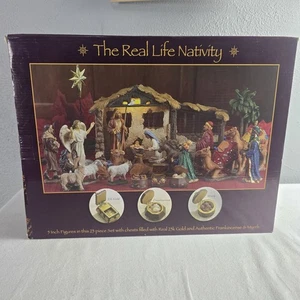 La Vita Reale Set Natività Tre Re Illuminato 5 Pollici Statuine da Interno 23 pz - Foto 1 di 15