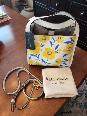 Kate Spade Floral Sunshine Knott Transversal Média Couro Branco Amarelo Novo com etiquetas - Imagem 1 de 4