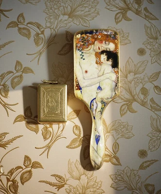 Personalized Bamboo Hairbrush, Gustav Klimt Mother Decoupage, Handmade Gift - Image 1 of 4