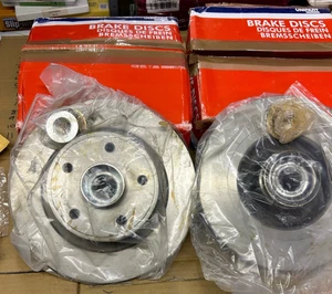RENAULT LAGUNA MK2 2001/06 REAR BRAKE DISCS + BEARINGS + ABS RINGS P/N GBD 1917 - Picture 1 of 2