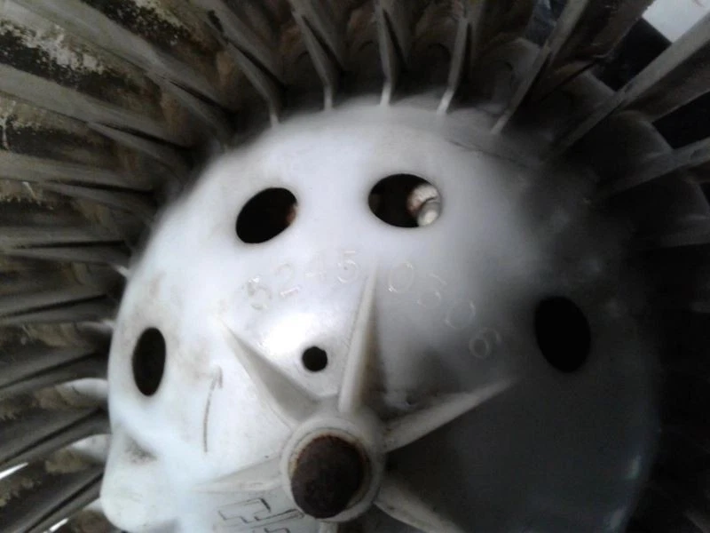 Motor soplador sin CA compatible con camioneta Chevrolet 1500 92-94 631979 Foto 1 de 4