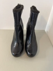 Botines forrados de piel sintética con tacón negro y marrón Clarks Software para mujer talla 7 del Reino Unido - Imagen 1 de 14