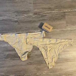 NWT 2 pack Allbirds Trino Women's Thongs Size 3X - Picture 1 of 4