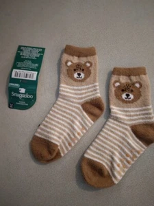 Kids size 7 - 2 Fuzzy socks Teddy Bear Snugadoo With Grippers on Bottom 271792 - Picture 1 of 2