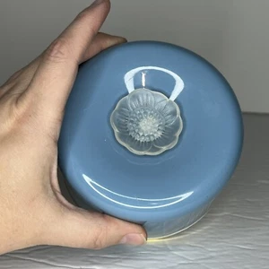 VTG Estee Lauder Dusting Powder Box Empty MCM Blue with Clear Flower Hollywood R - Picture 1 of 8