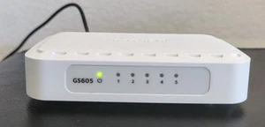 Netgear GS605v5 5-Port Gigabit Ethernet Switch Unmanaged Network Hub - Used - Picture 1 of 5