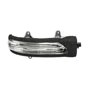 Right Side Rear View Mirror Turn Signal Light For Land Cruiser URJ200 2012-2018 - Picture 1 of 6