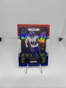 Prizm FootballIvan Pace Jr. 2023 rojo blanco y azul Prizm novato radiocontrol #366 Vikings - Imagen 1 de 2