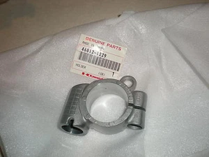New NOS Genuine Kawasaki Right Handle Bar Holder 46012-1229 ZX 750 Ninja  - Picture 1 of 1
