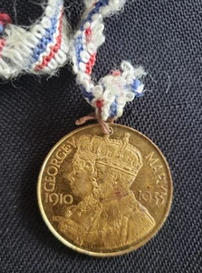 King George V Silver Jubilee Medal 1935 - Africa/Australia/Canada/India/NZ - Picture 1 of 2