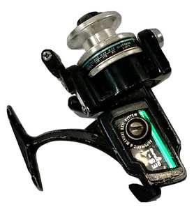 Olympic ES-1 Freshwater Spinning Reel Fishing Made in Japan Working Bail Sticks - Picture 1 of 6