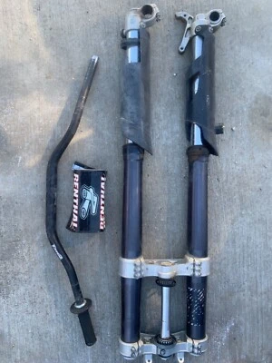 KTM SX-F 250 2008 horquilla delantera suspensión triple abrazadera barras amortiguador Foto 1 de 4