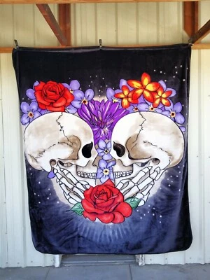 SKULL SKULLS FLOWERS FLOWER HEART MUERTOS QUEEN SIZE BLANKET BEDSPREAD - Image 1 of 2