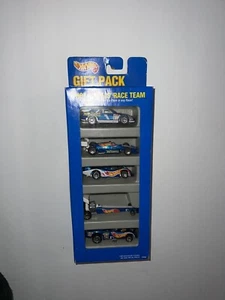 Vintage Hot Wheels 5 Gift Pack Race Team #13506 MIP 1995 Release - Picture 1 of 6