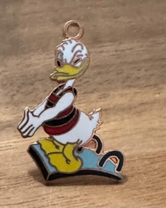 Spilla subacquea vintage Disney Paperino con anello - Foto 1 di 1