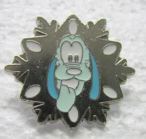 WDW Pluto Silver Snowflake Disney Trading Pin 2007 - Picture 1 of 2