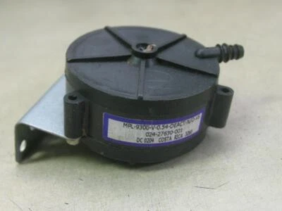Goodman MPL-9300-V-0.54-DEACT-N/O-VS Furnace Air Pressure Switch 024-27630-001 - Image 1 of 3