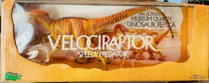 VINTAGE 1993 SAFARI LTD. VELOCIRAPTOR DINOSAUR TOY FIGURE NIB [M7] - Picture 1 of 3