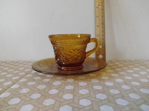 Juego de tazas y platillos de café ámbar sándwich tiara de vidrio Indiana sin astillas ¡Buen estado! - Imagen 1 de 3